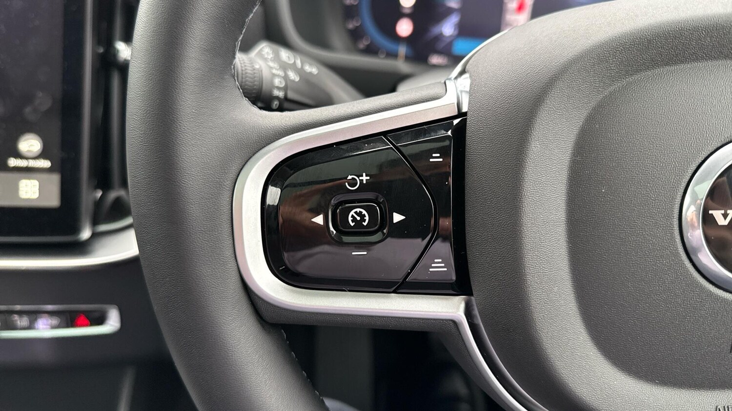 Used Volvo XC90 2025 for sale - 76999020: Photo 45