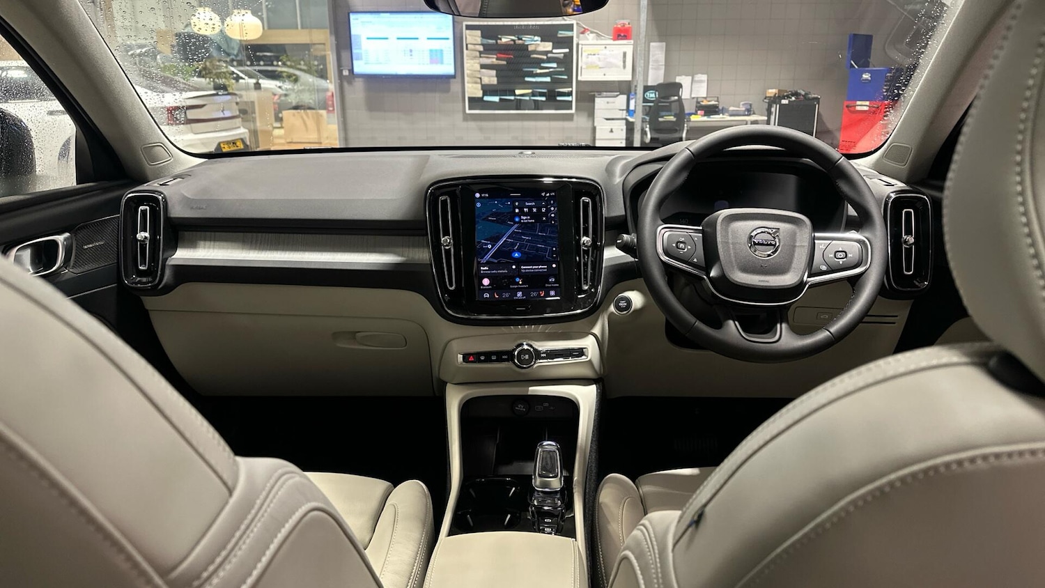 Used Volvo XC40 2026 for sale - 77411813: Photo 5