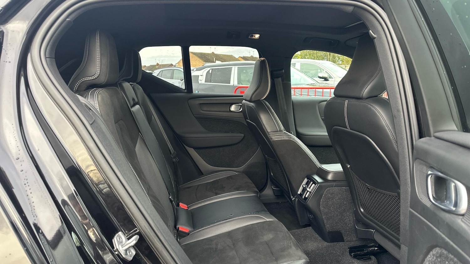 Used Volvo XC40 2020 for sale - 76337463: Photo 6