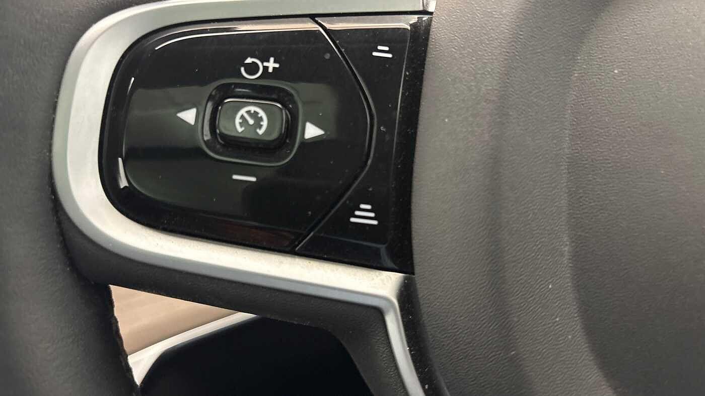 Used Volvo XC90 2025 for sale - 76742885: Photo 31