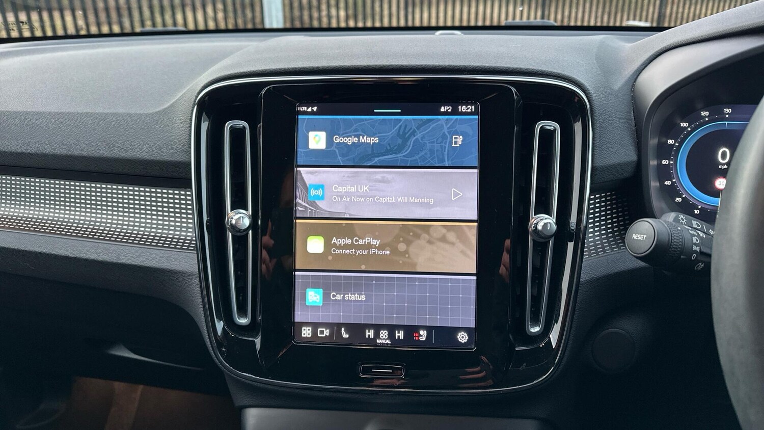 Used Volvo XC40 2021 for sale - 77081640: Photo 12