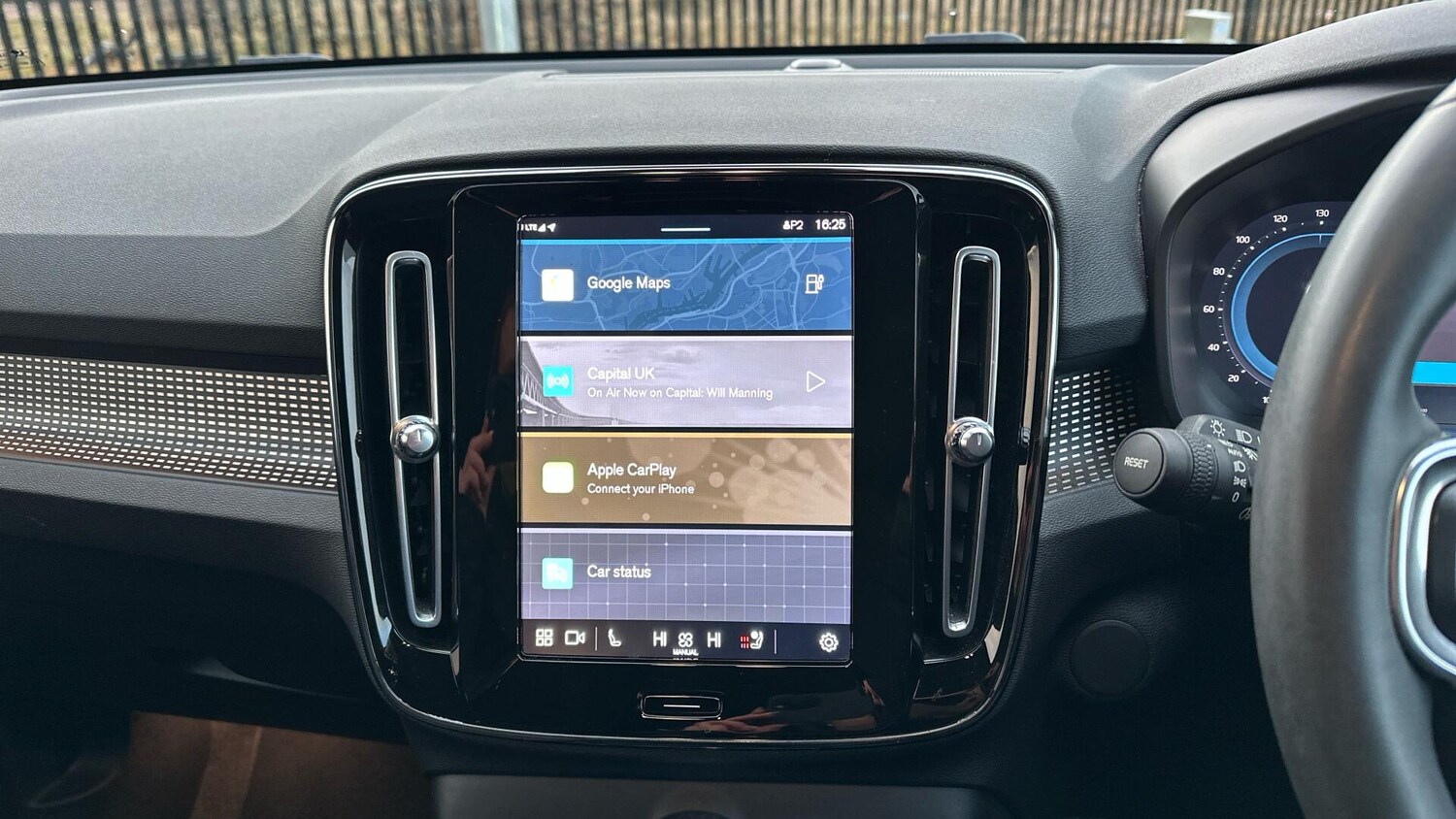 Used Volvo XC40 2021 for sale - 77081640: Photo 15