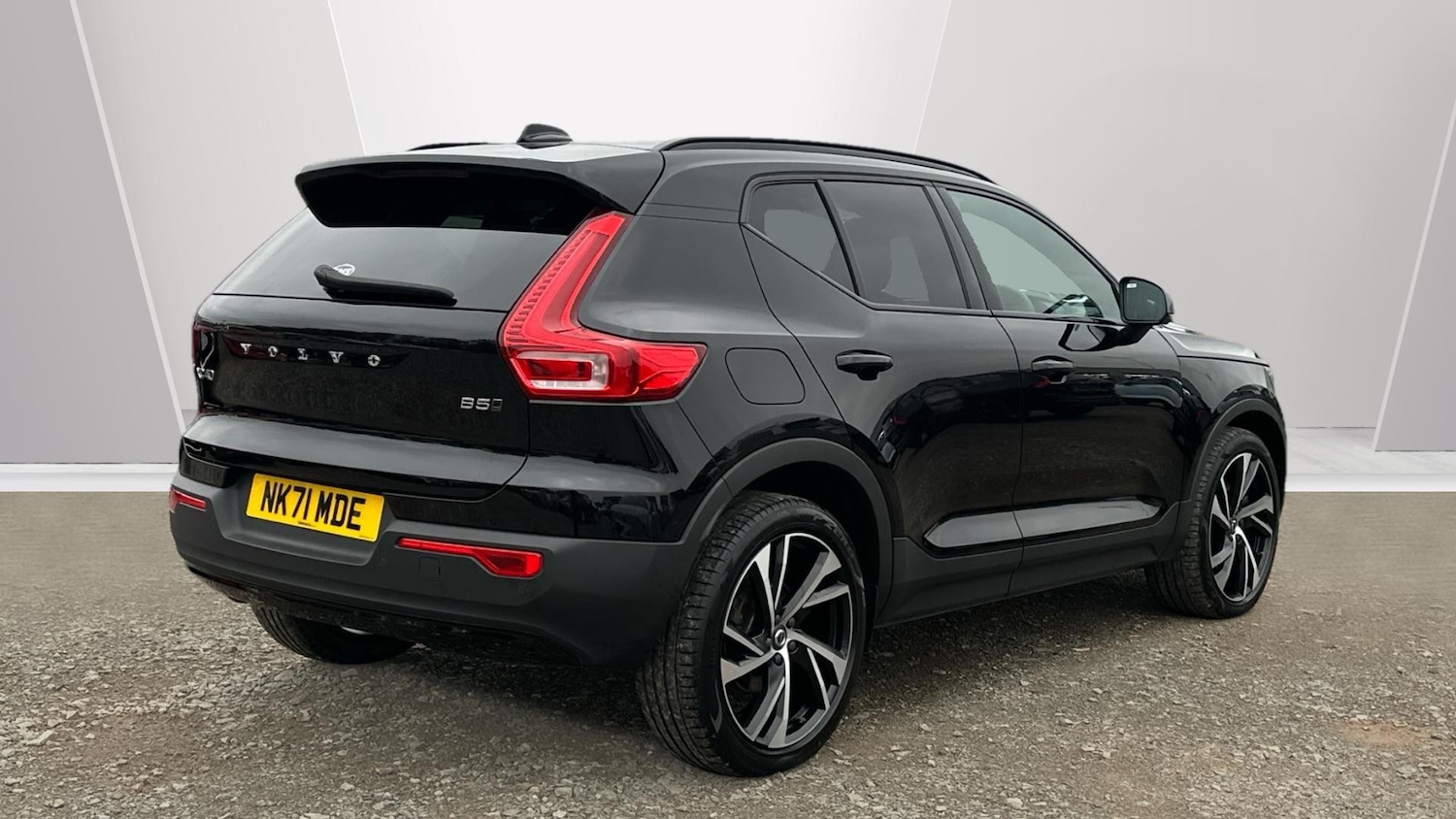 Used Volvo XC40 for sale - 77166852: Photo 2