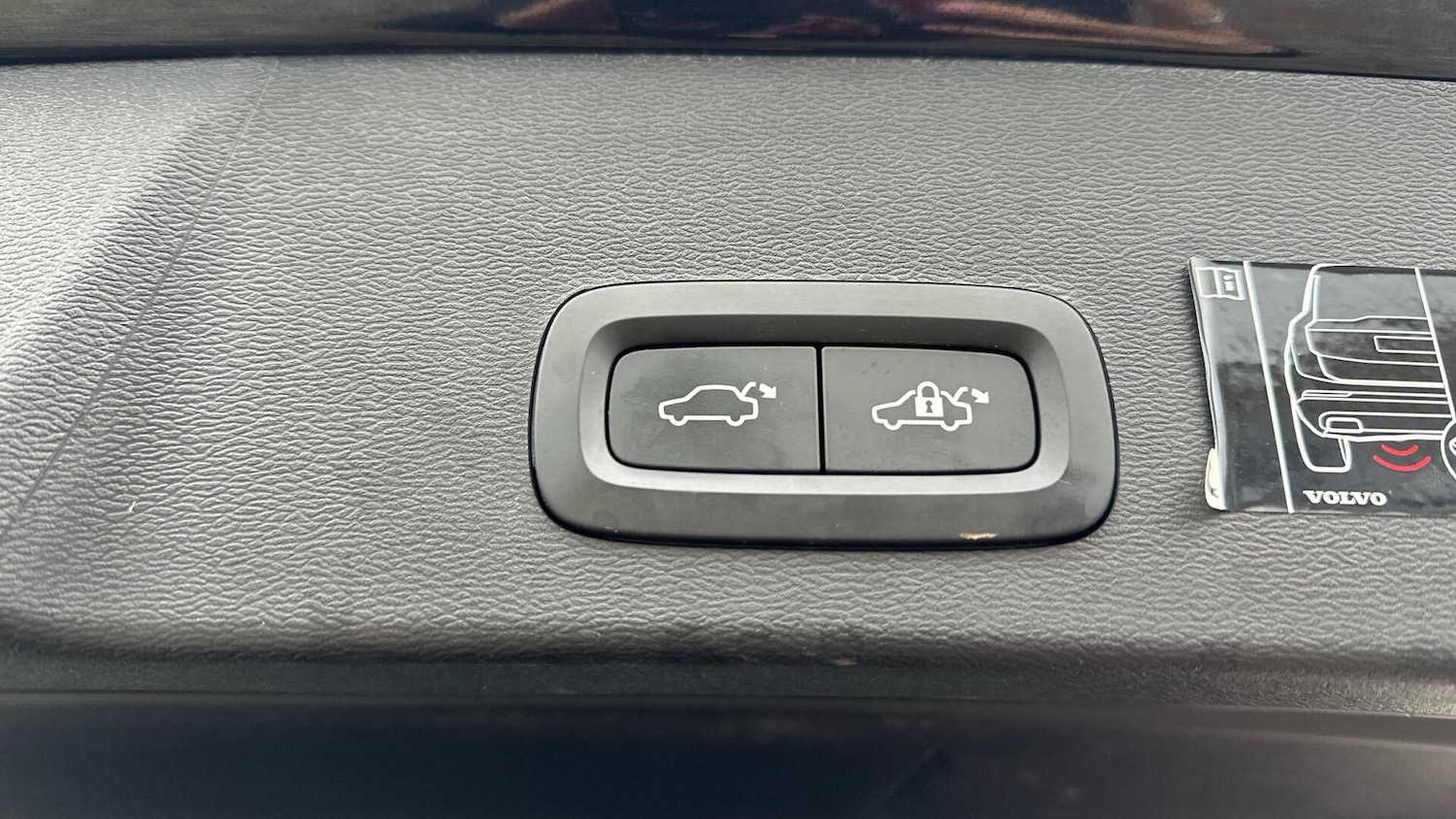 Used Volvo XC40 for sale - 77166852: Photo 22