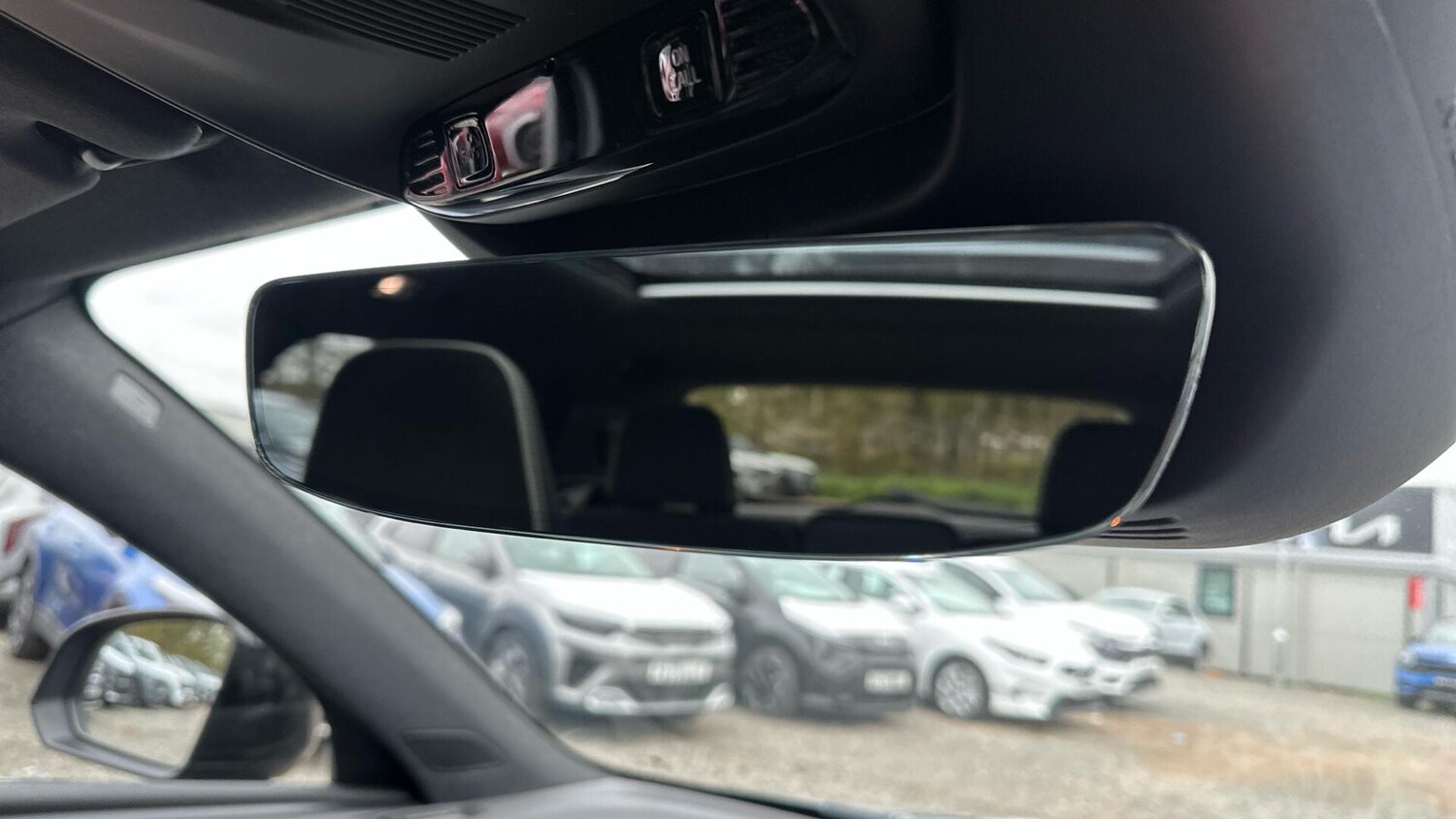 Used Volvo XC40 for sale - 77166852: Photo 37