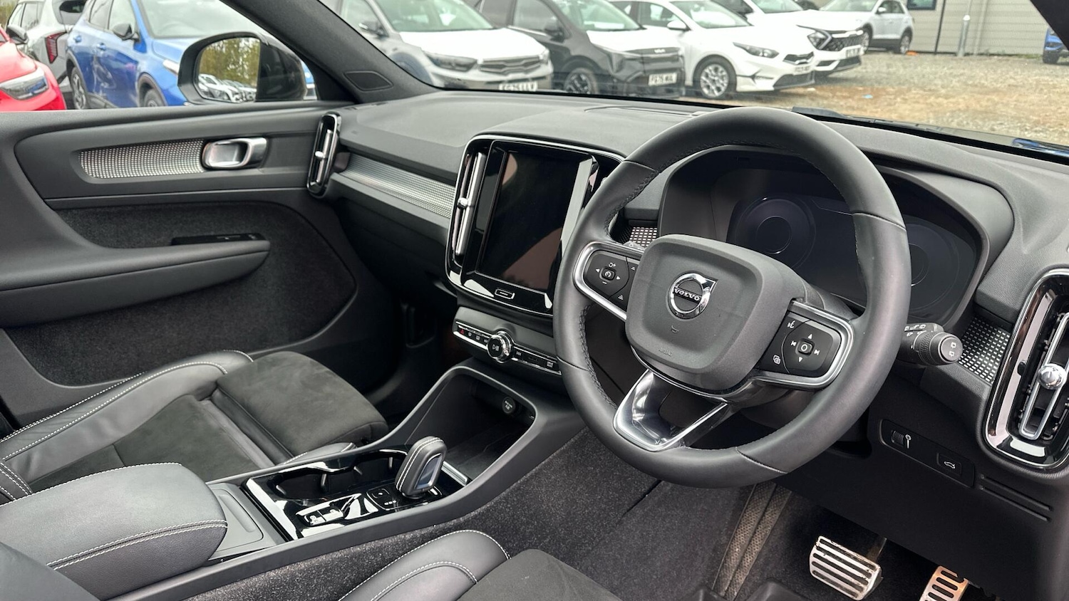 Used Volvo XC40 for sale - 77166852: Photo 4