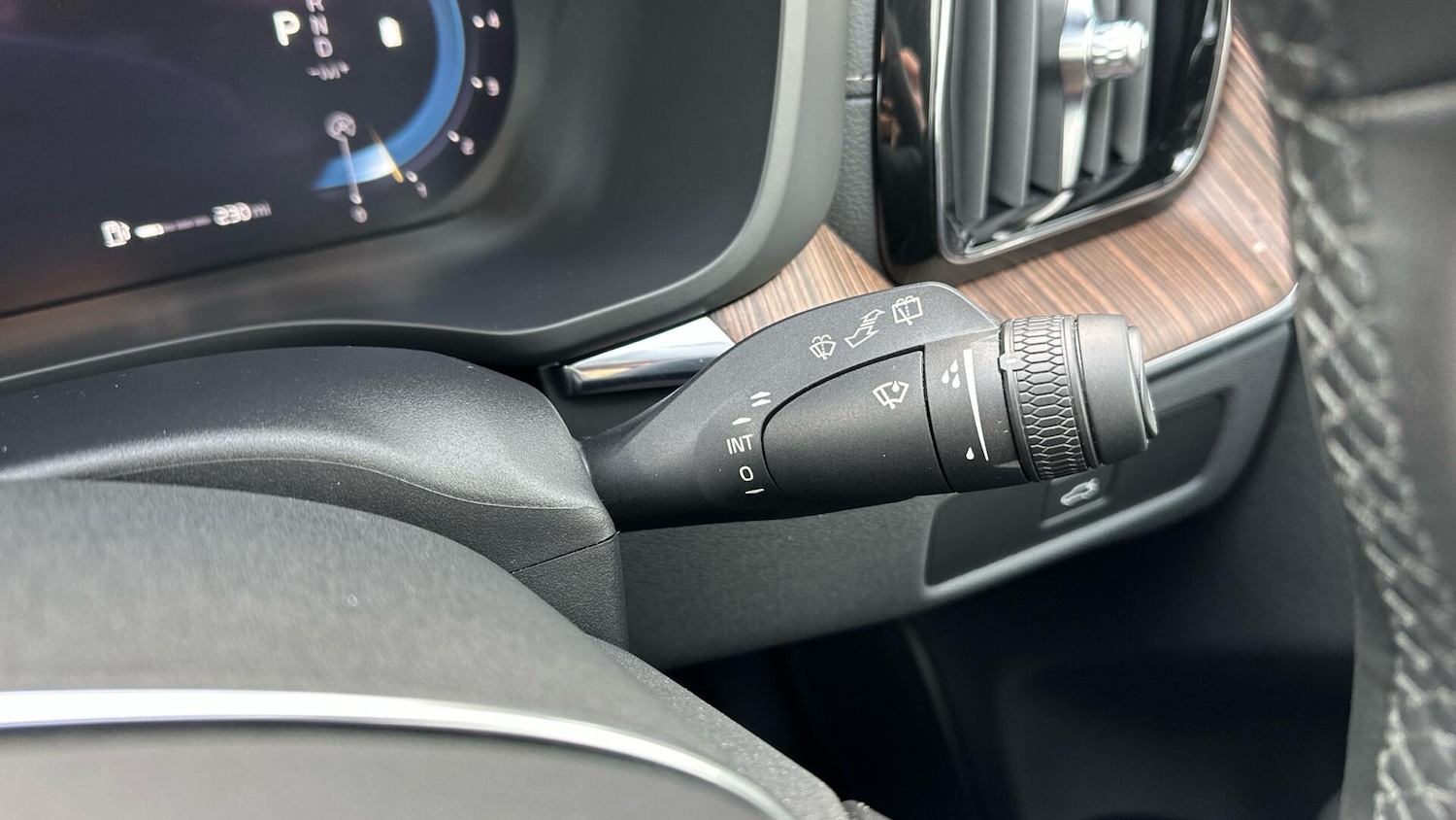 Used Volvo XC60 for sale - 77671648: Photo 23