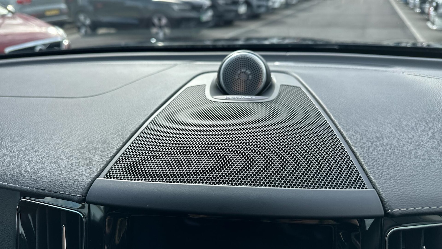 Used Volvo XC60 for sale - 77671648: Photo 25