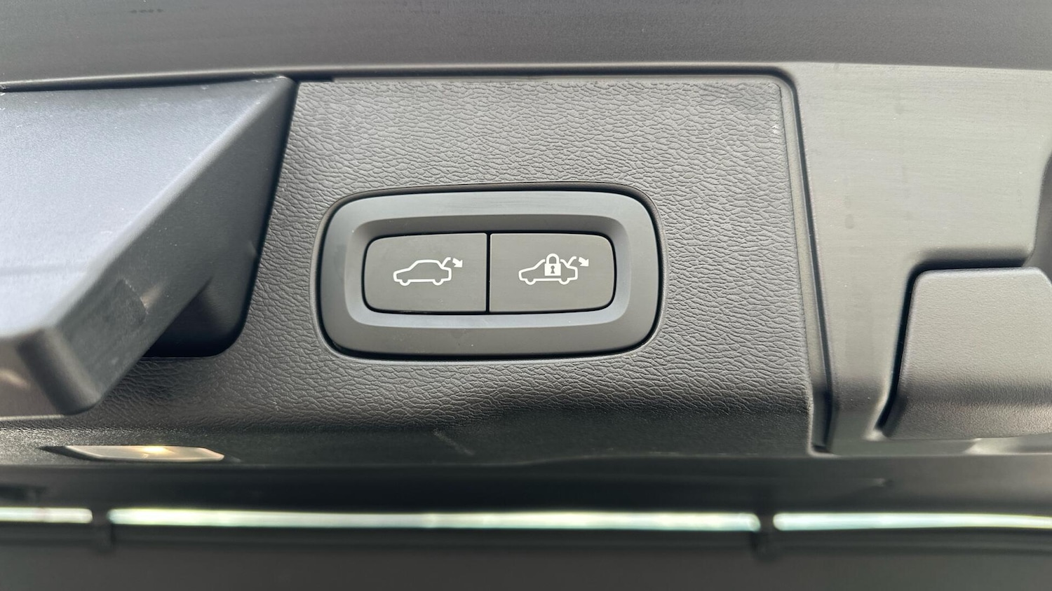 Used Volvo XC60 for sale - 77671648: Photo 34