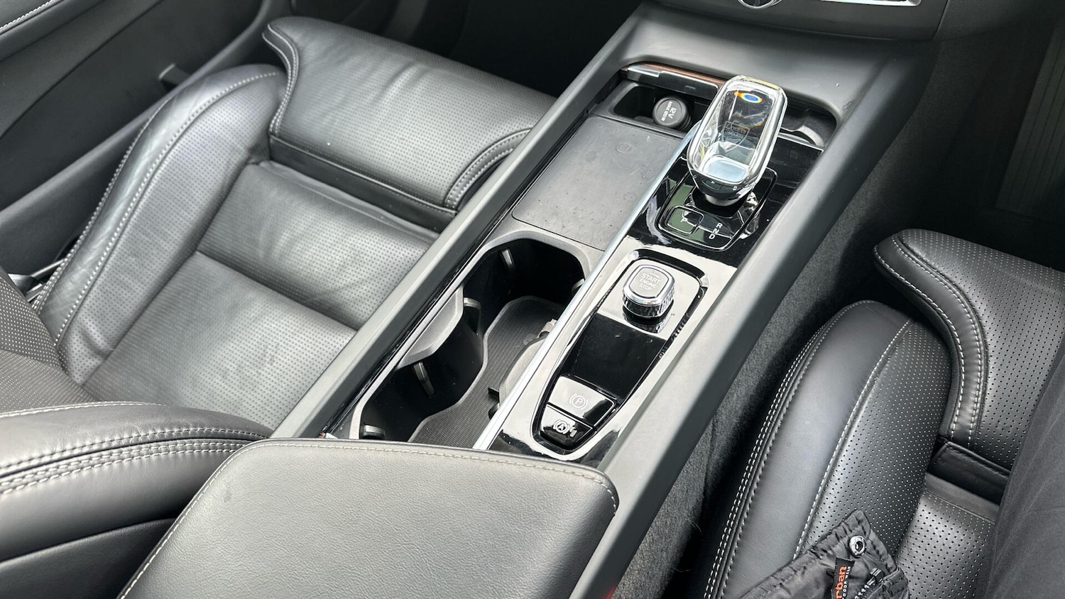 Used Volvo XC60 for sale - 77671648: Photo 41