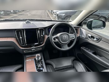 Used Volvo XC60 2022 for sale - 77671648: Photo