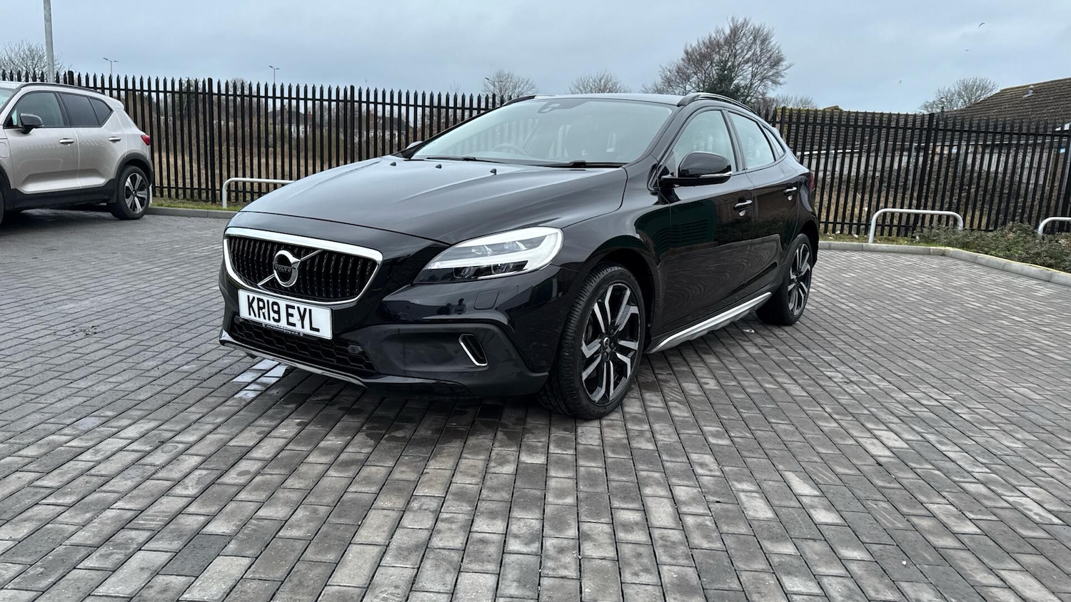 Used Volvo V40 2019 for sale - 77320928: Photo 17