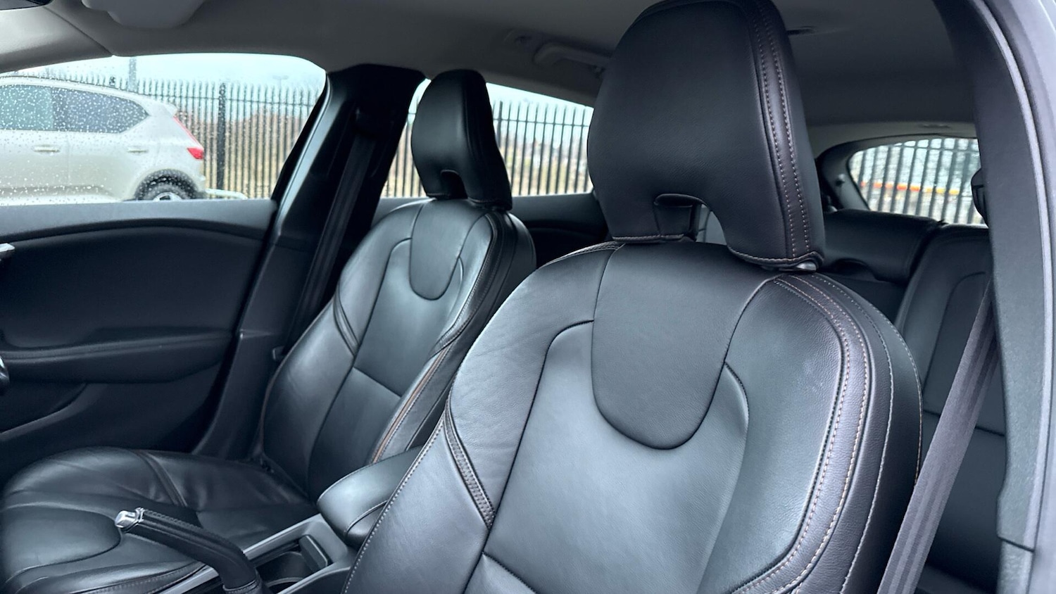 Used Volvo V40 2019 for sale - 77320928: Photo 22