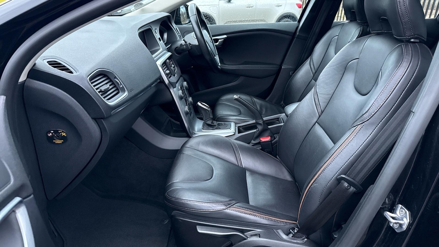 Used Volvo V40 2019 for sale - 77320928: Photo 23