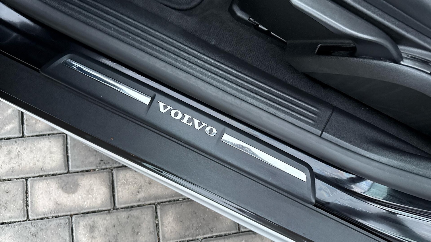 Used Volvo V40 2019 for sale - 77320928: Photo 24