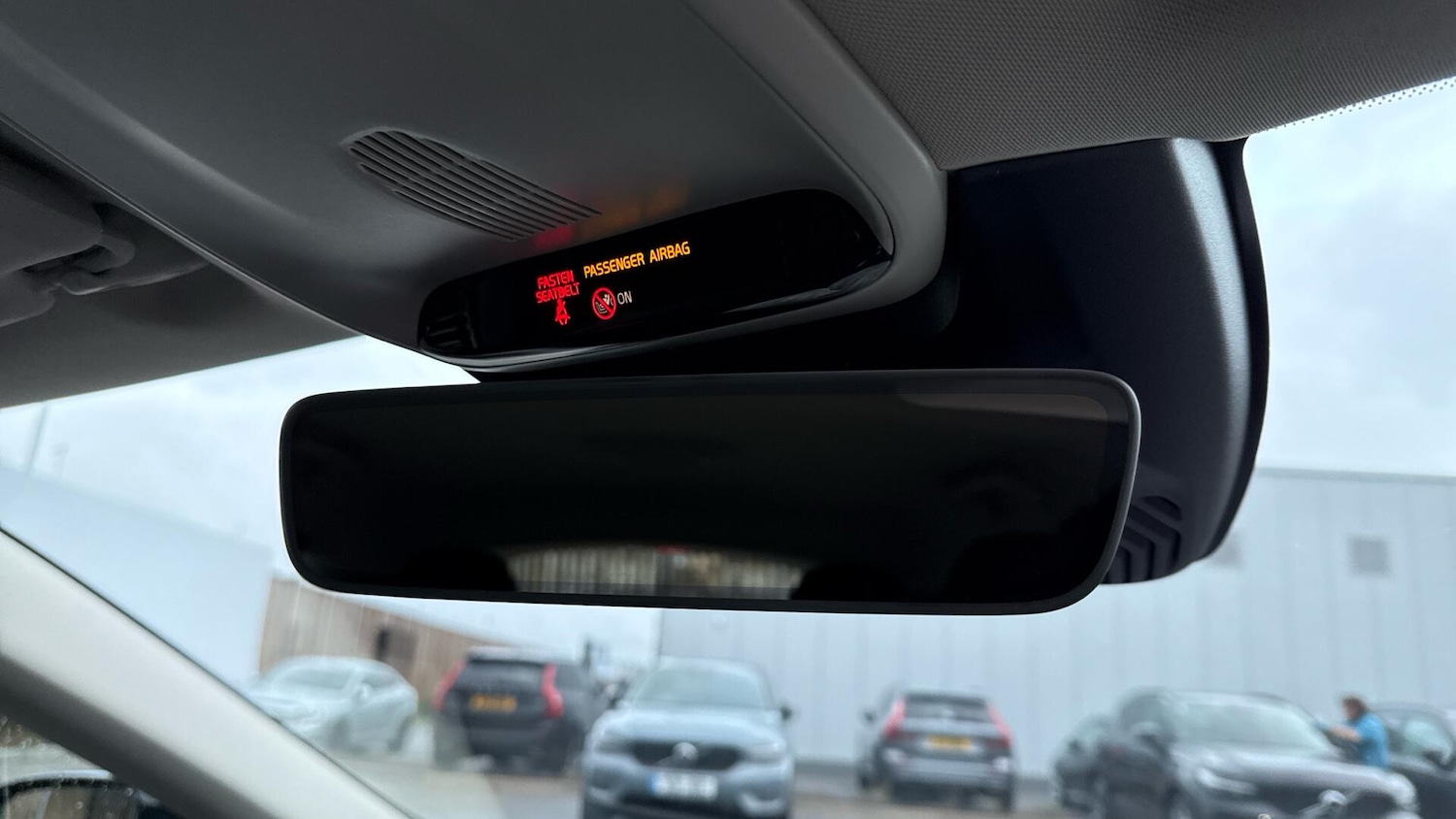 Used Volvo V40 2019 for sale - 77320928: Photo 46