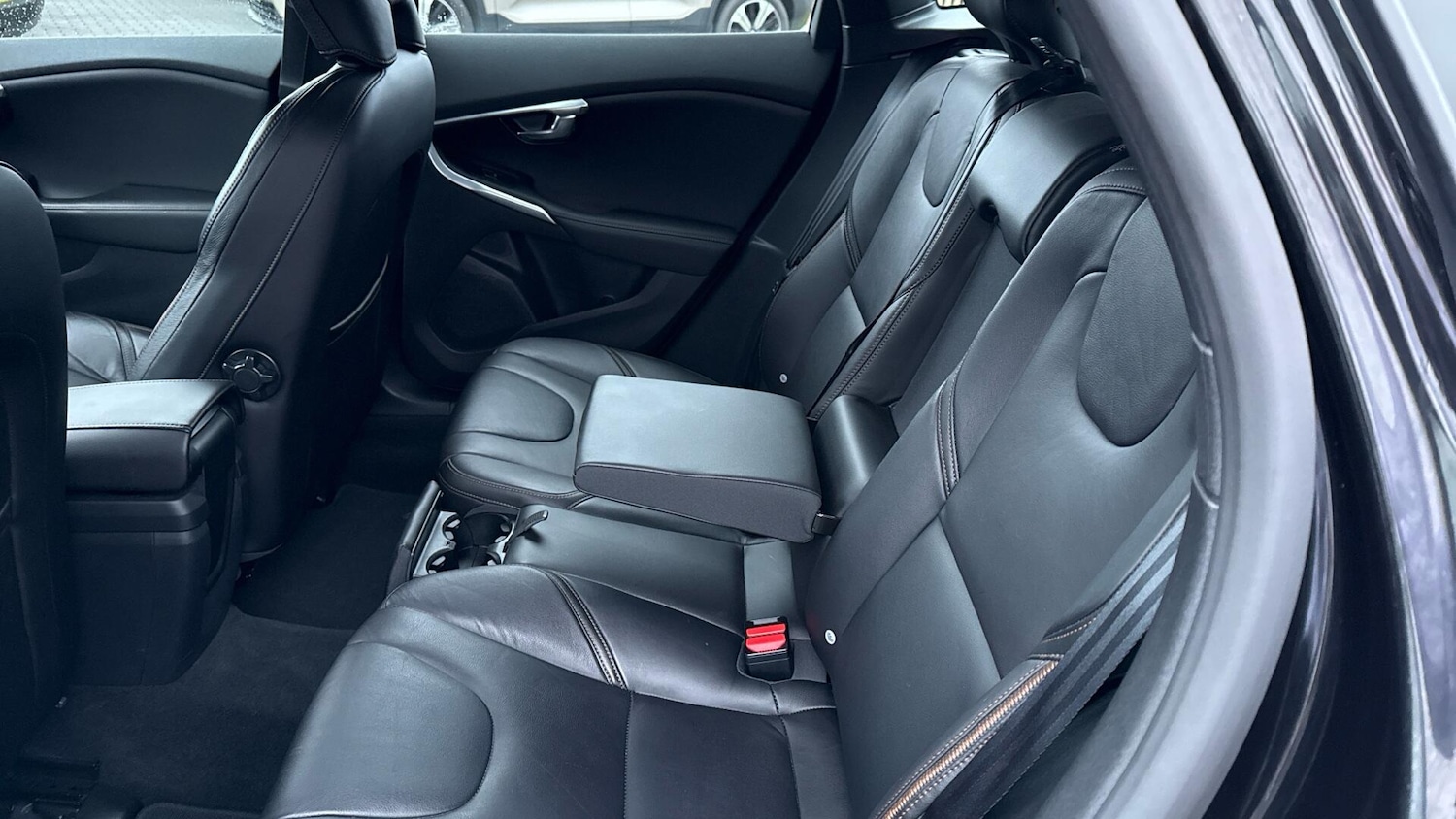 Used Volvo V40 2019 for sale - 77320928: Photo 6