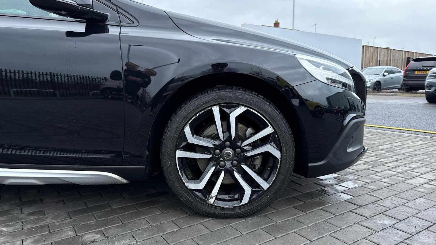 Used Volvo V40 2019 for sale - 77320928: Photo 9