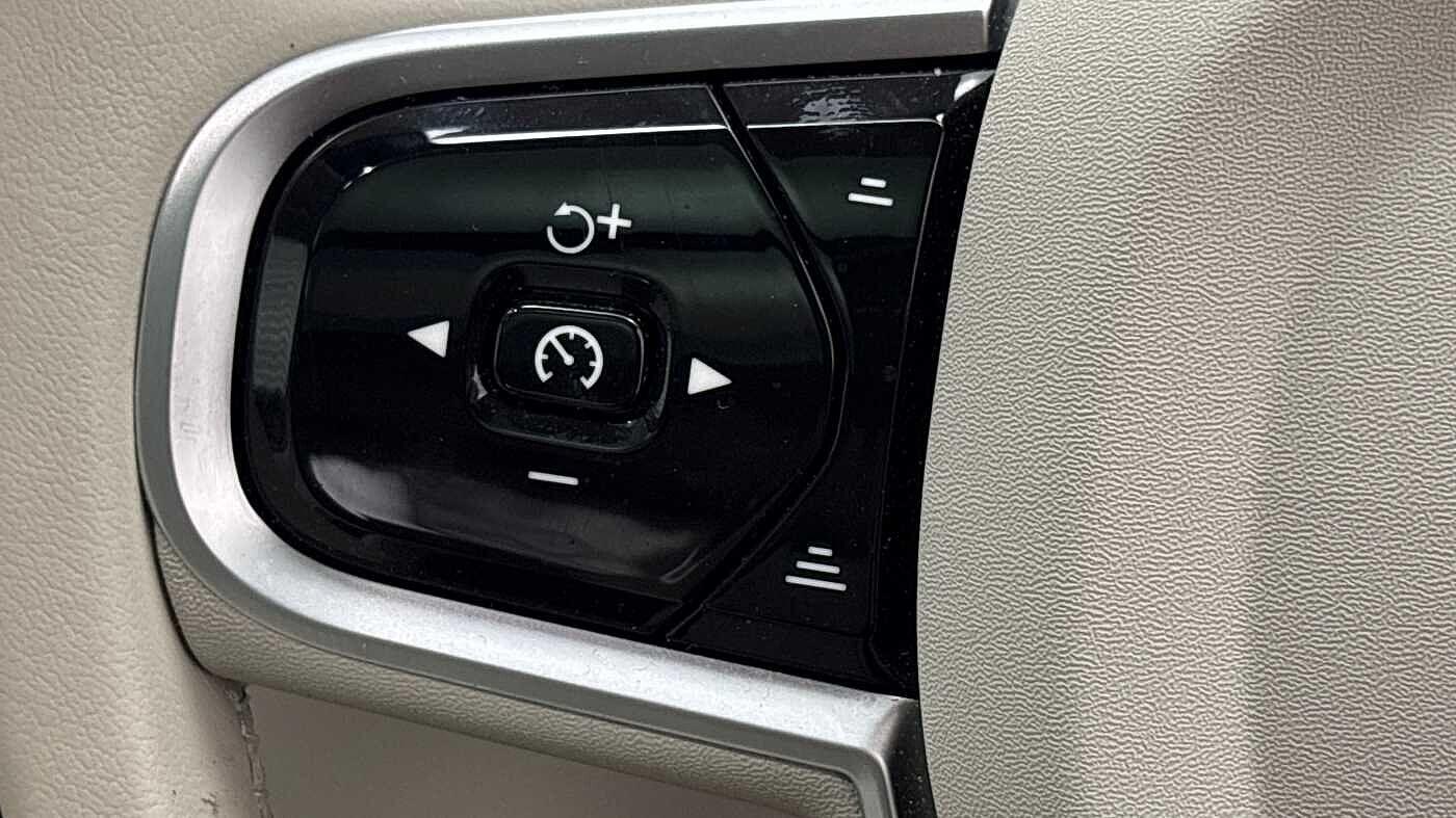 Used Volvo XC90 2025 for sale - 76765798: Photo 31