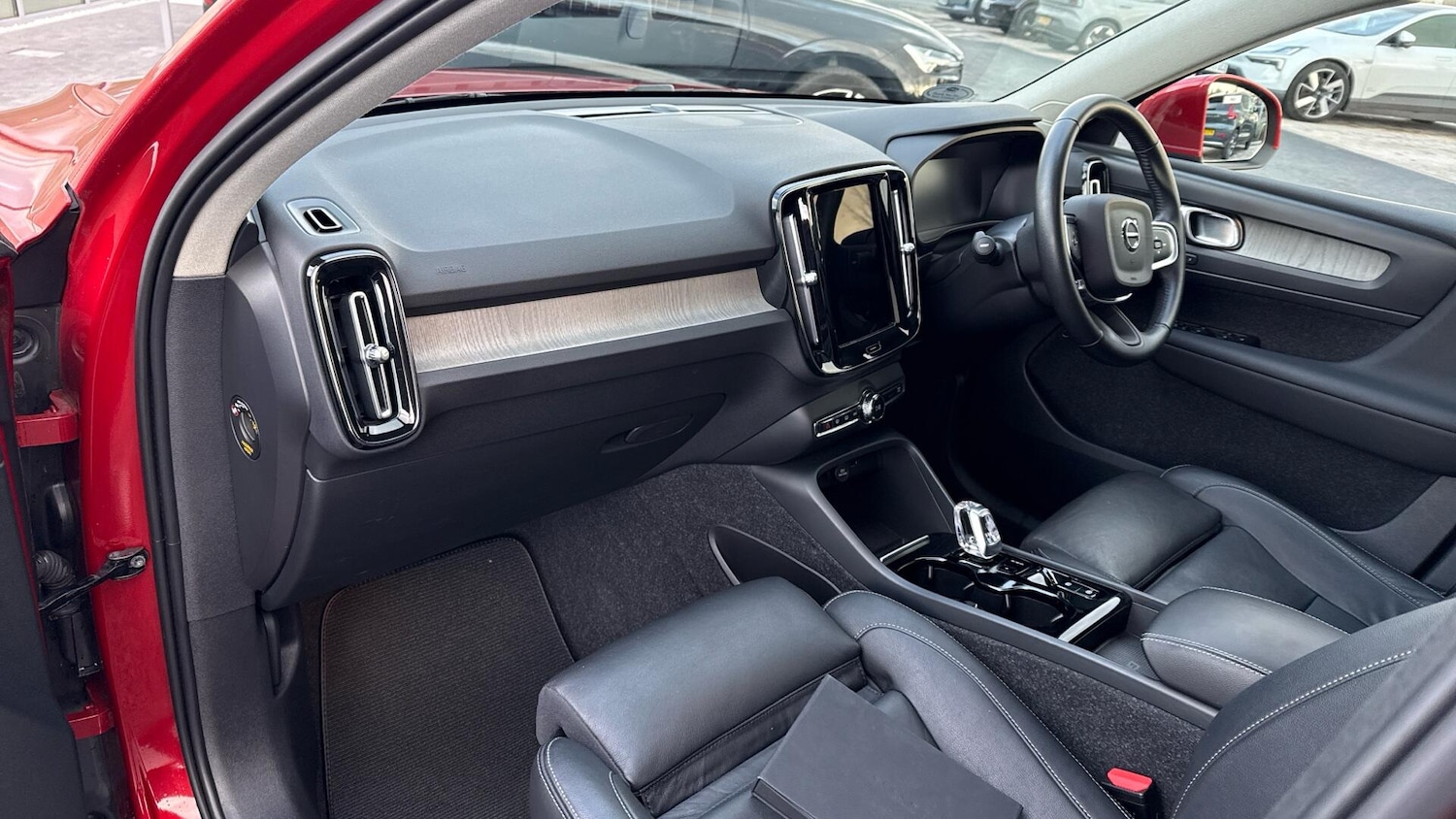 Used Volvo XC40 2021 for sale - 76824293: Photo 22