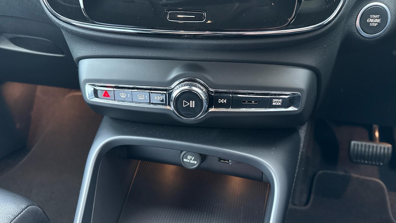 Used Volvo XC40 2021 for sale - 76824293: Photo 33