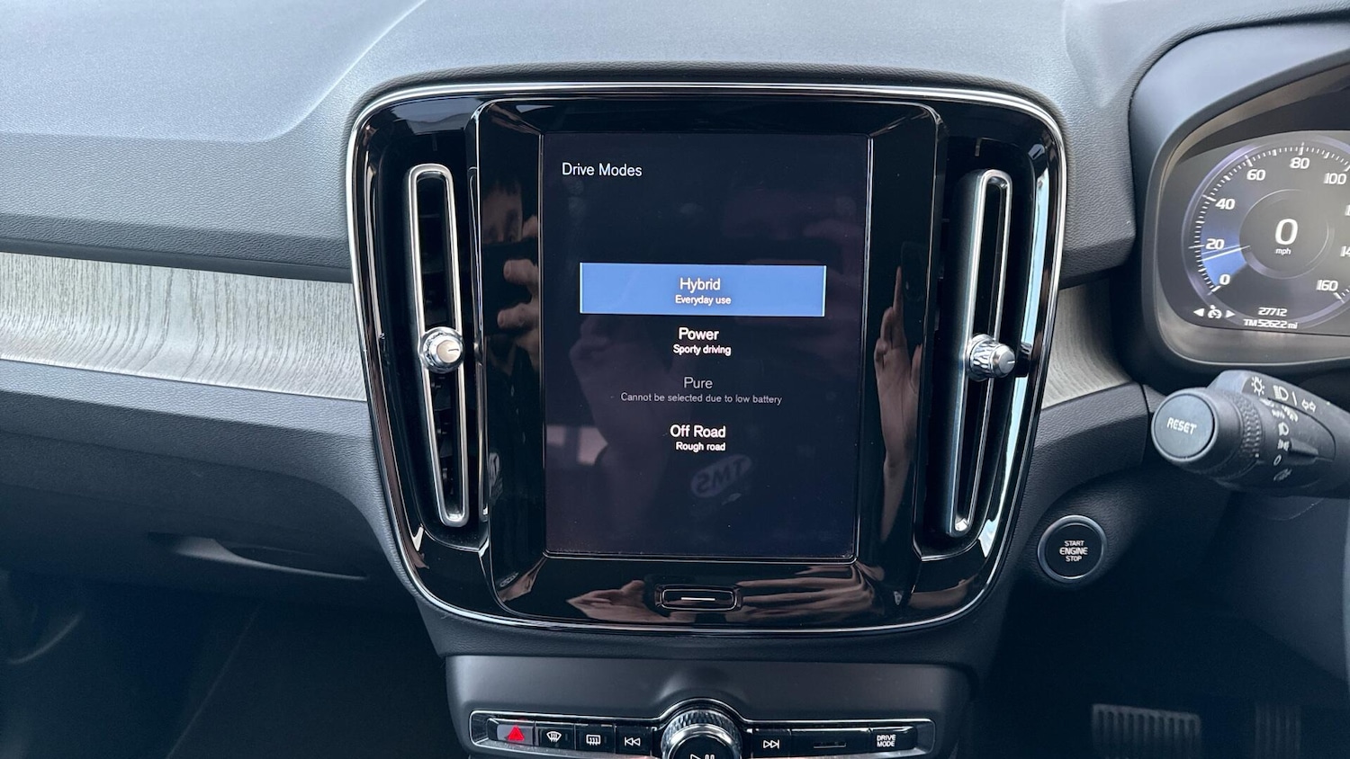 Used Volvo XC40 2021 for sale - 76824293: Photo 34