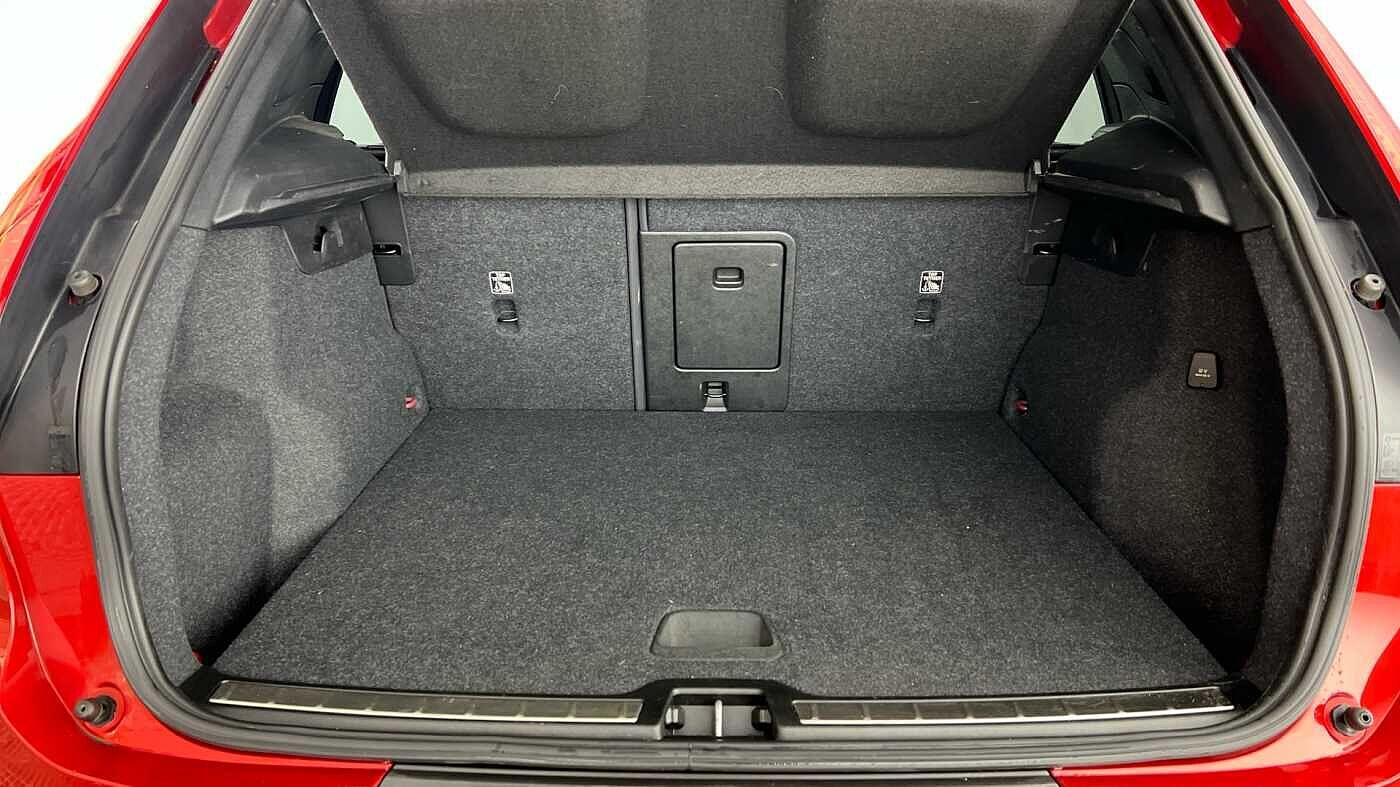 Used Volvo XC40 2021 for sale - 76824293: Photo 5