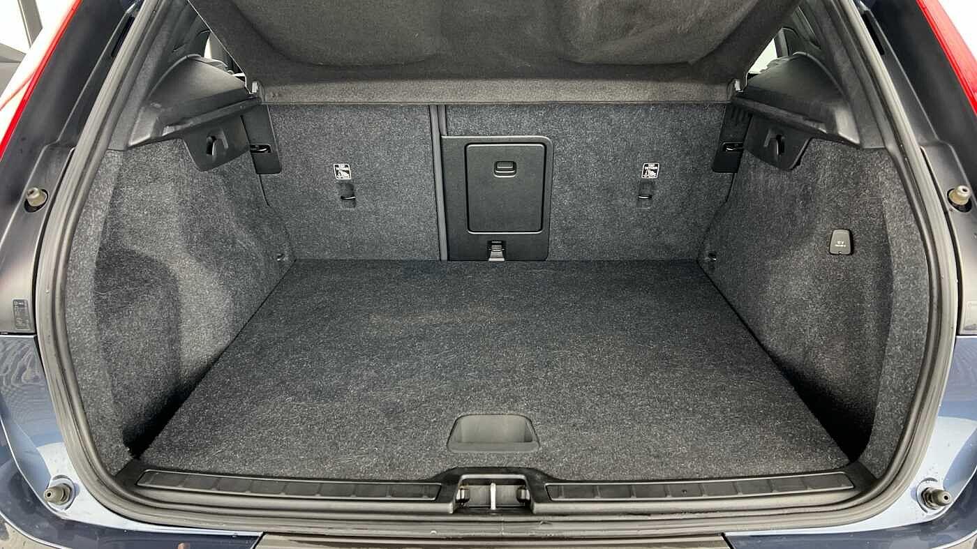 Used Volvo XC40 2021 for sale - 76701355: Photo 8