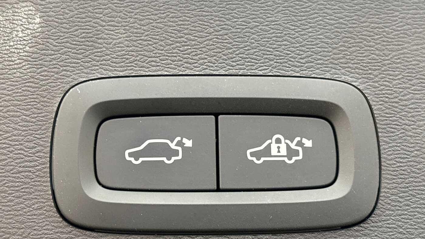 Used Volvo XC40 2025 for sale - 78171174: Photo 19