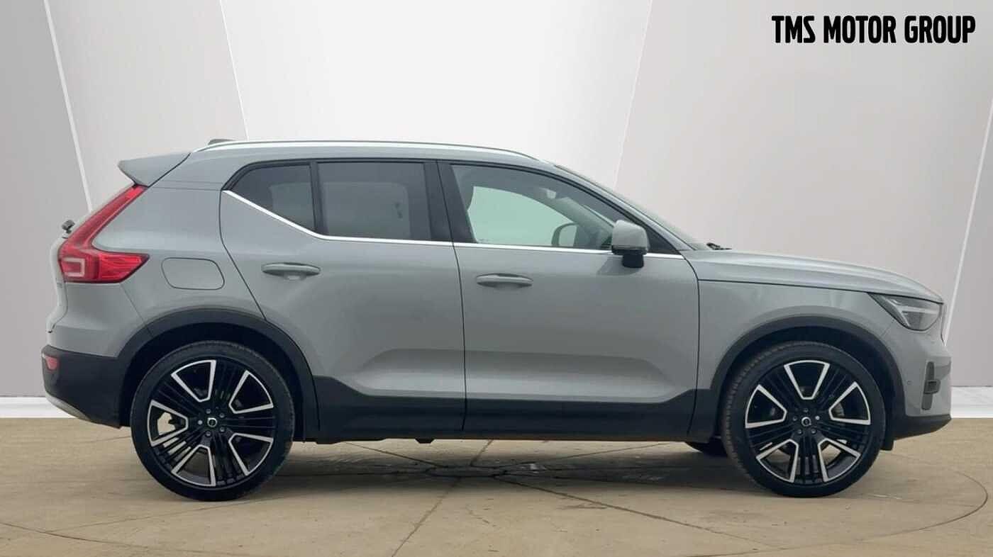 Used Volvo XC40 2025 for sale - 78171174: Photo 2