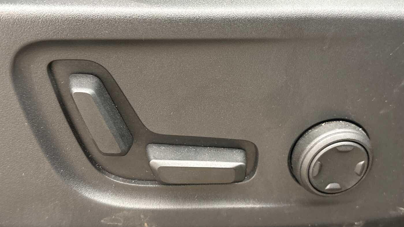 Used Volvo XC40 2025 for sale - 78171174: Photo 28