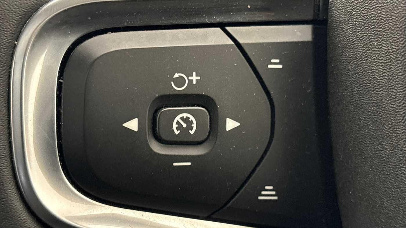 Used Volvo XC40 2025 for sale - 78171174: Photo 31