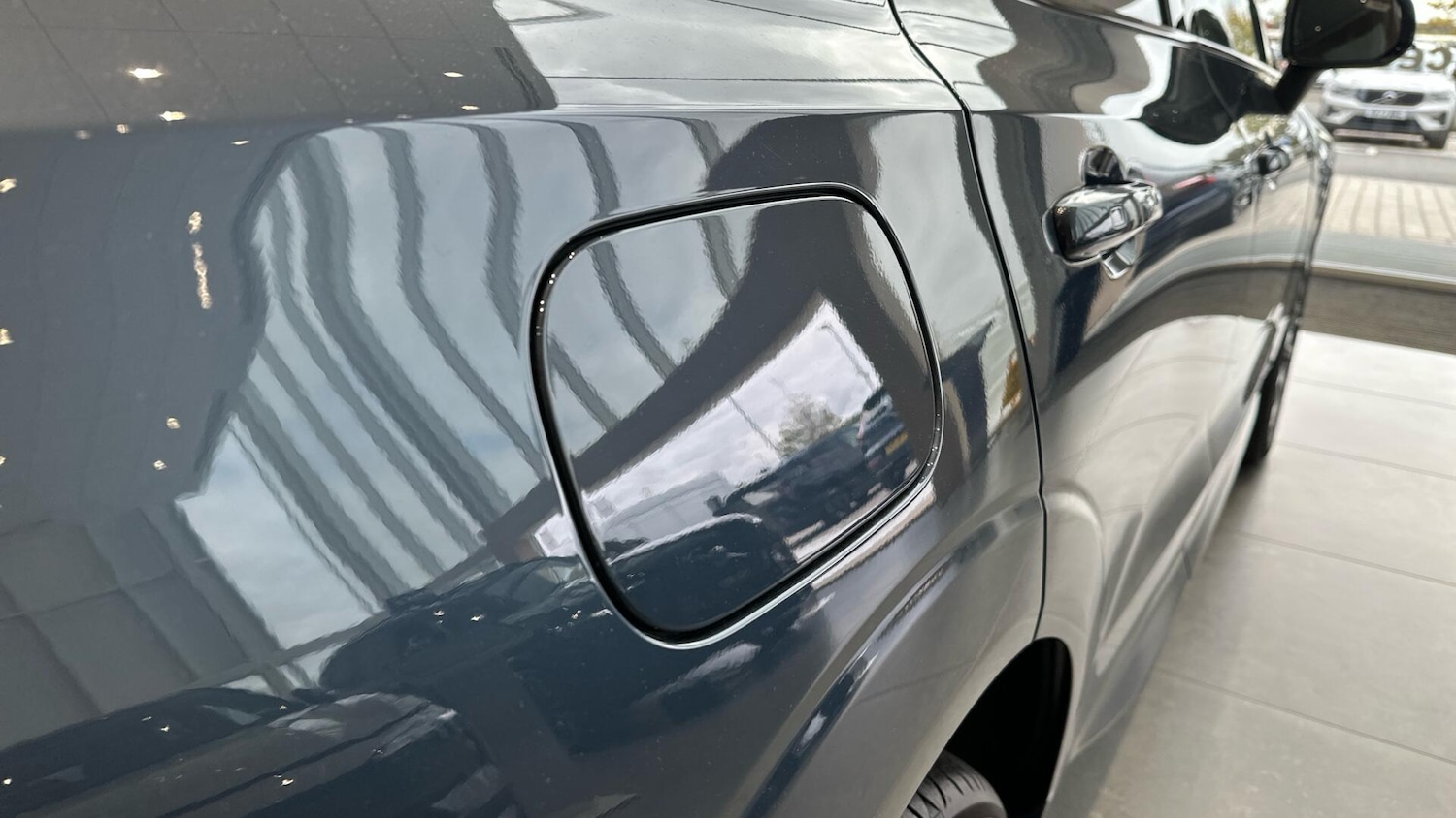 Used Volvo XC60 2025 for sale - 76337269: Photo 25