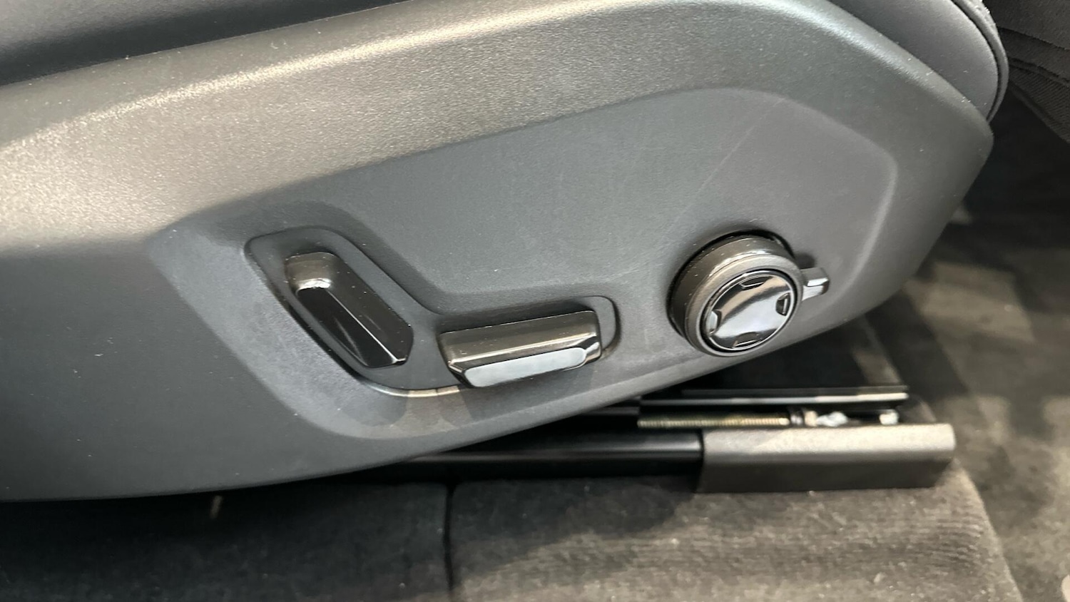 Used Volvo XC60 2025 for sale - 76337269: Photo 30