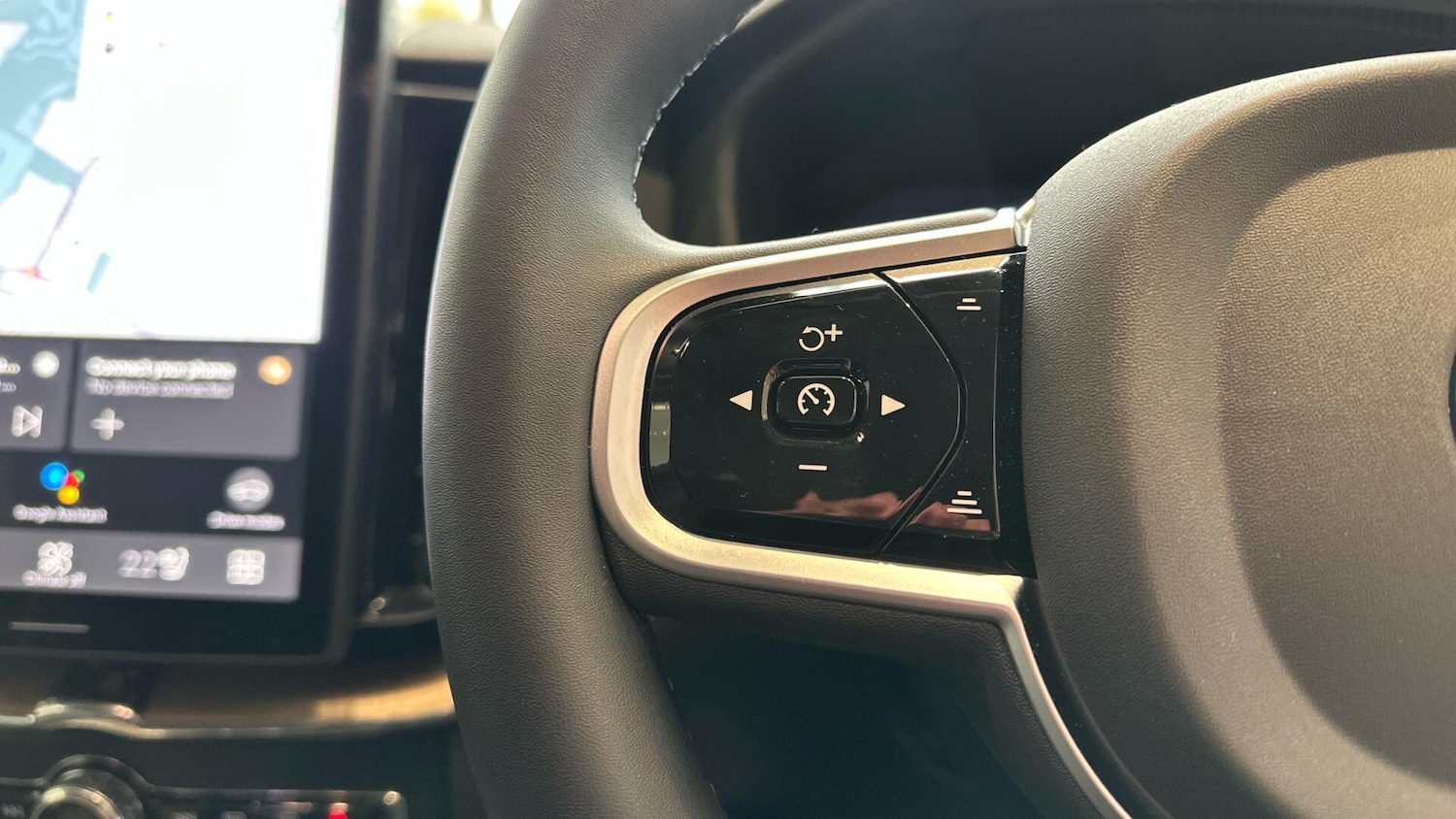 Used Volvo XC60 2025 for sale - 76337269: Photo 33