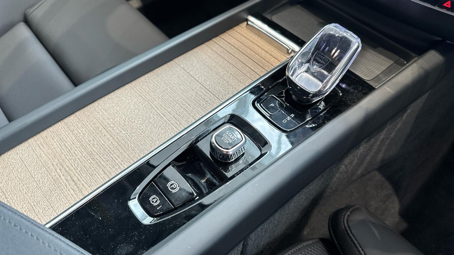 Used Volvo XC60 2025 for sale - 76337269: Photo 36