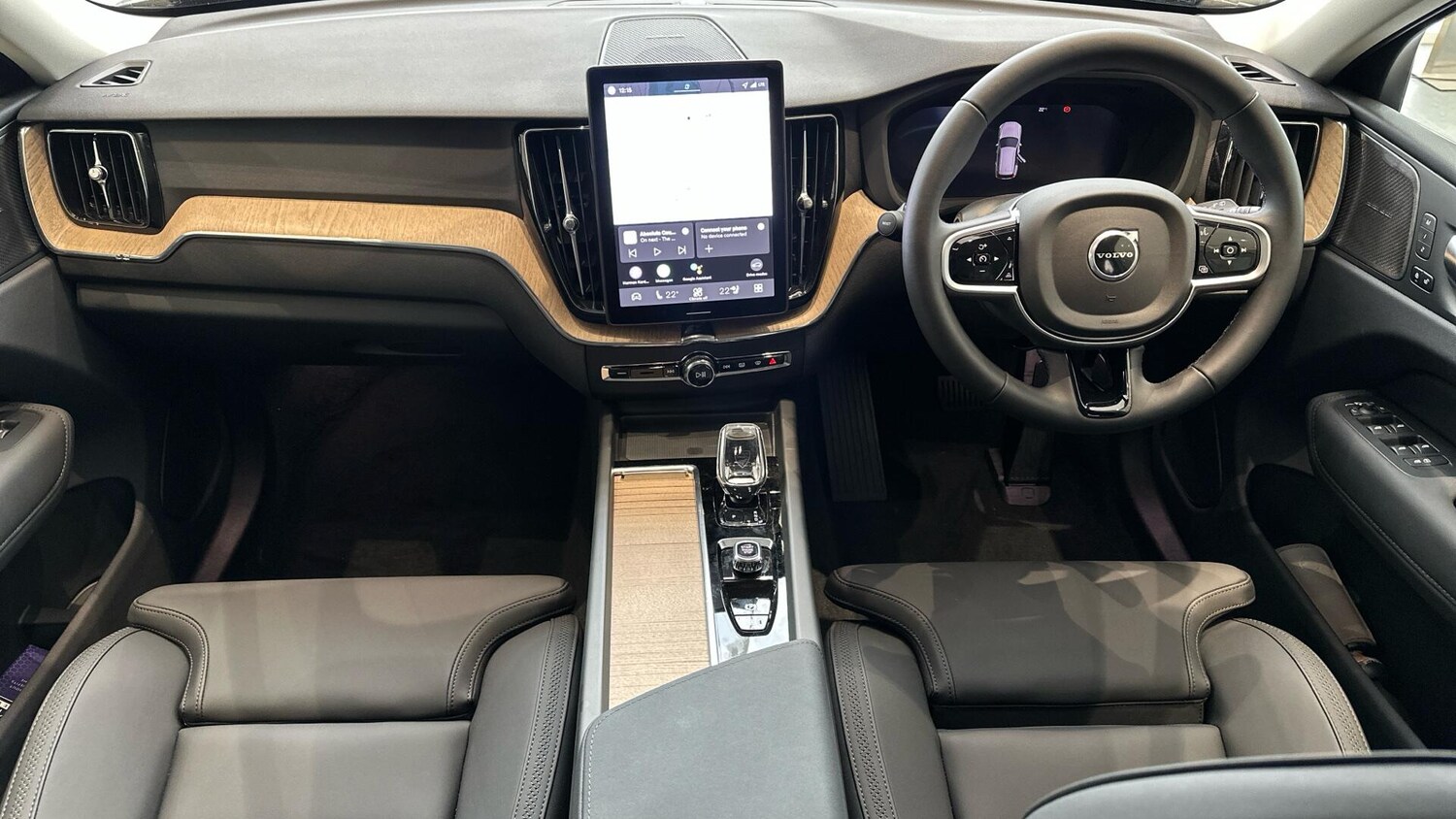 Used Volvo XC60 2025 for sale - 76337269: Photo 5