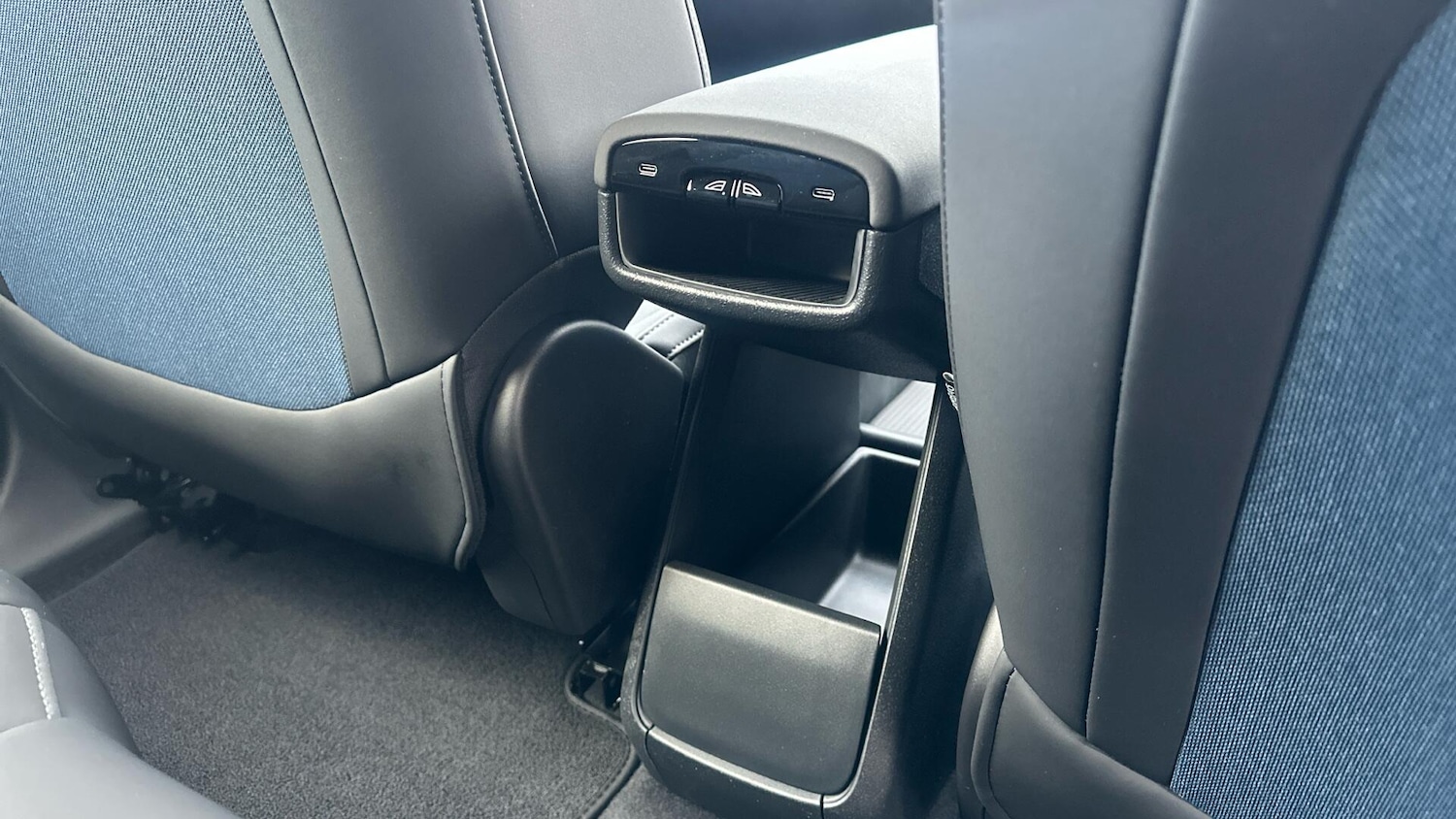 Used Volvo EX30 2025 for sale - 76425597: Photo 27