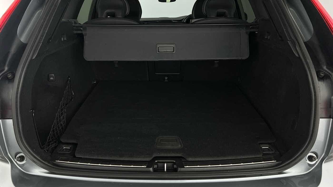 Used Volvo XC60 2021 for sale - 77440910: Photo 5