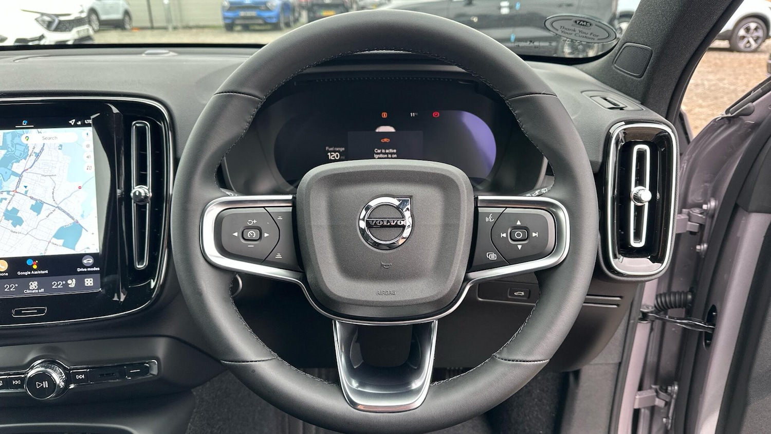 Used Volvo XC40 2025 for sale - 76336375: Photo 10