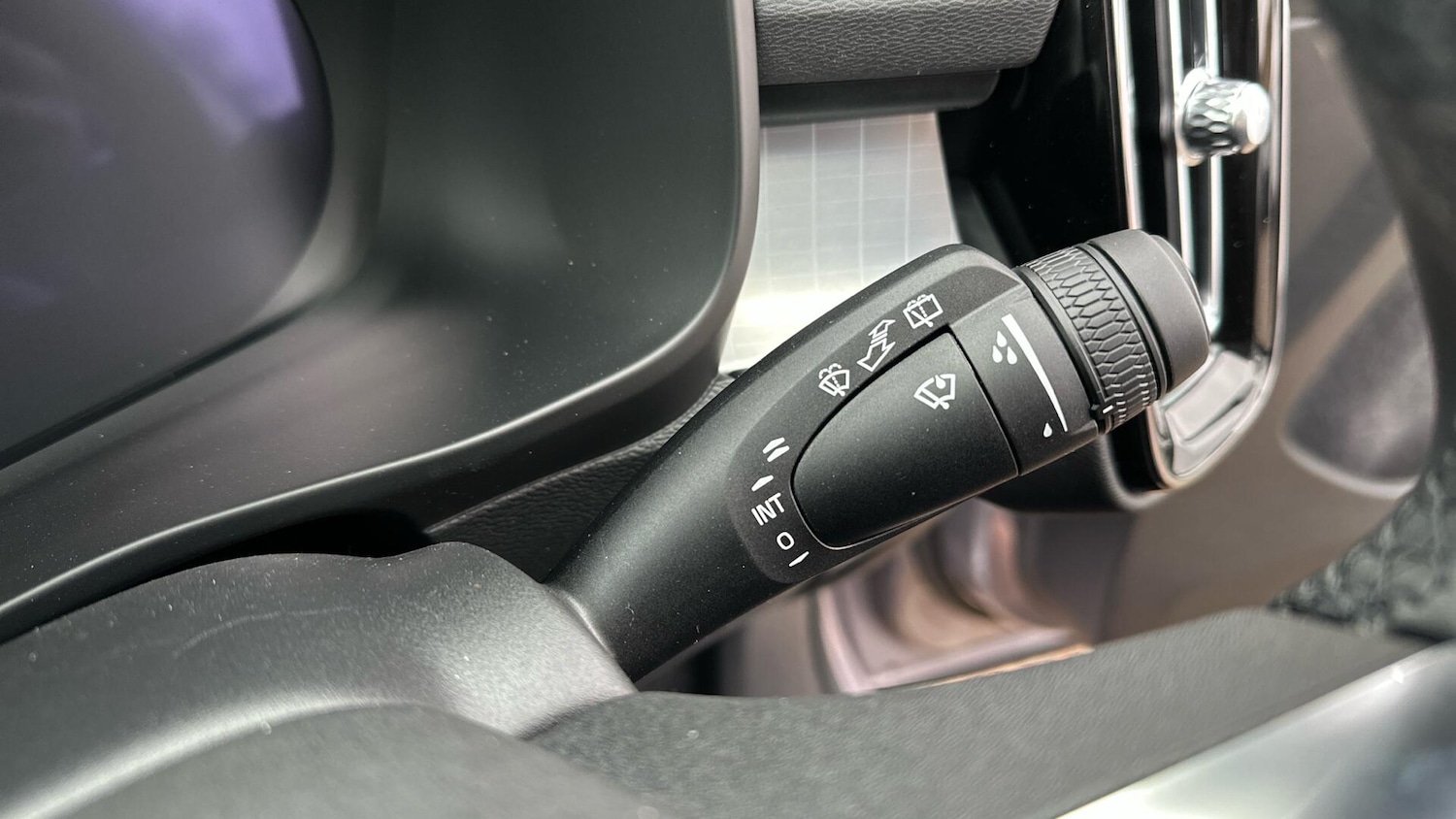 Used Volvo XC40 2025 for sale - 76336375: Photo 34