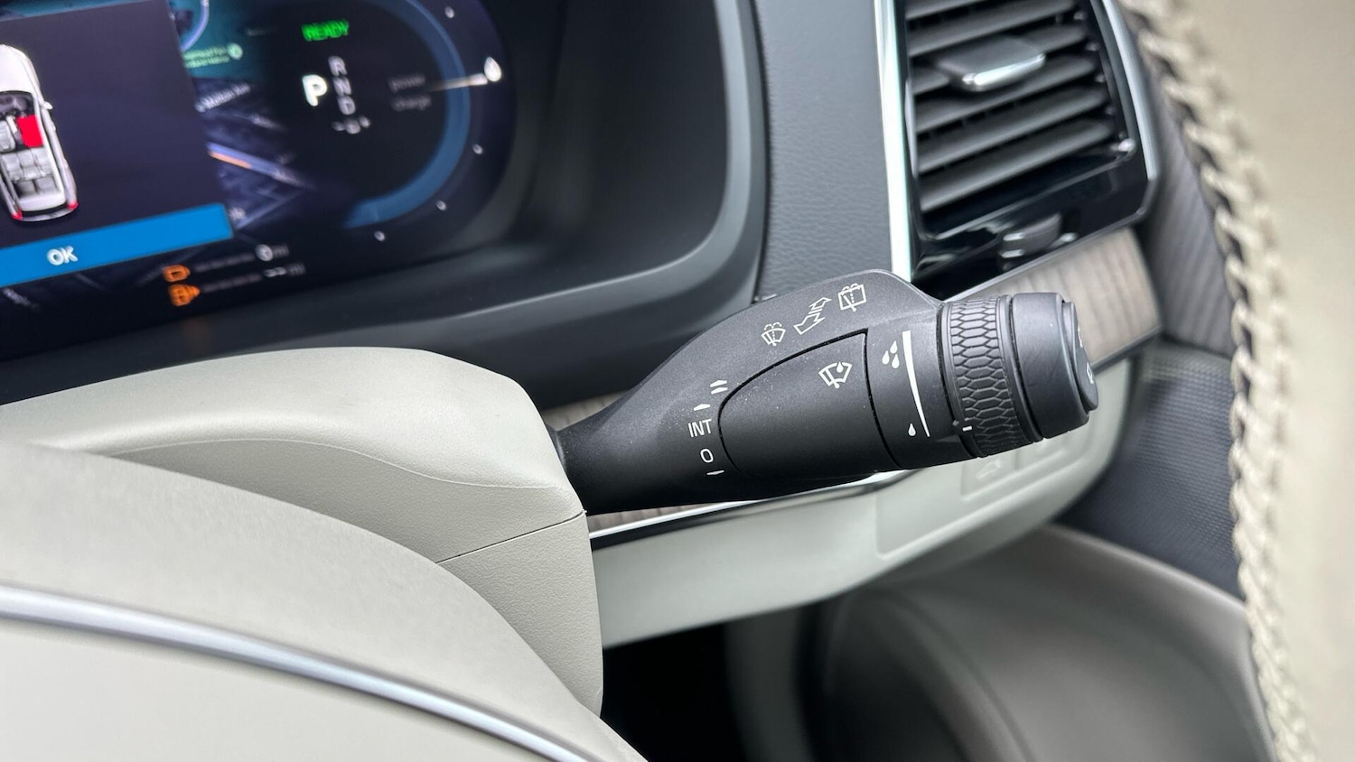 Used Volvo XC90 2023 for sale - 77793787: Photo 23