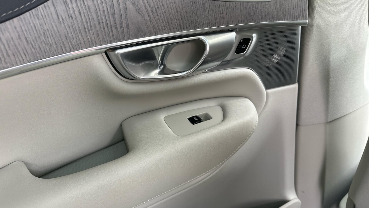 Used Volvo XC90 2023 for sale - 77793787: Photo 41