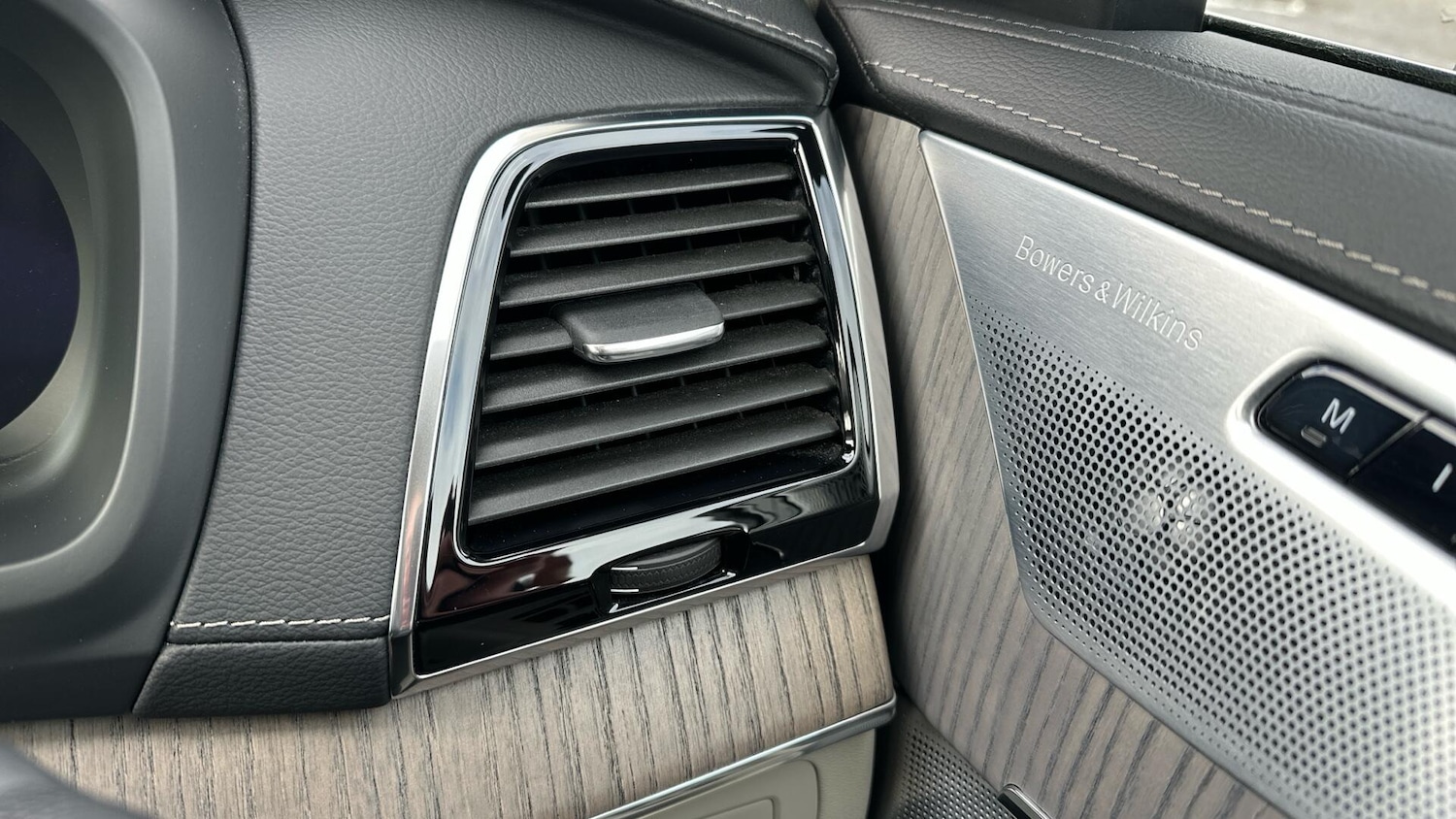 Used Volvo XC90 2023 for sale - 77793787: Photo 45