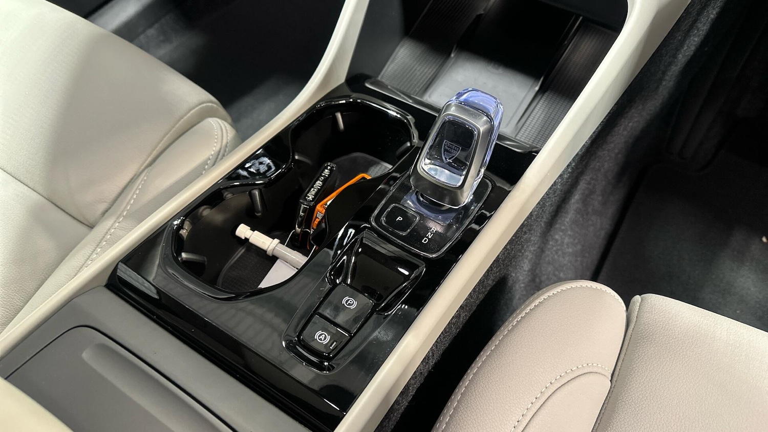 Used Volvo XC40 2025 for sale - 77039734: Photo 36