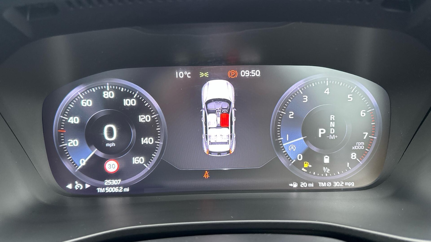 Used Volvo XC40 for sale - 76658335: Photo 11