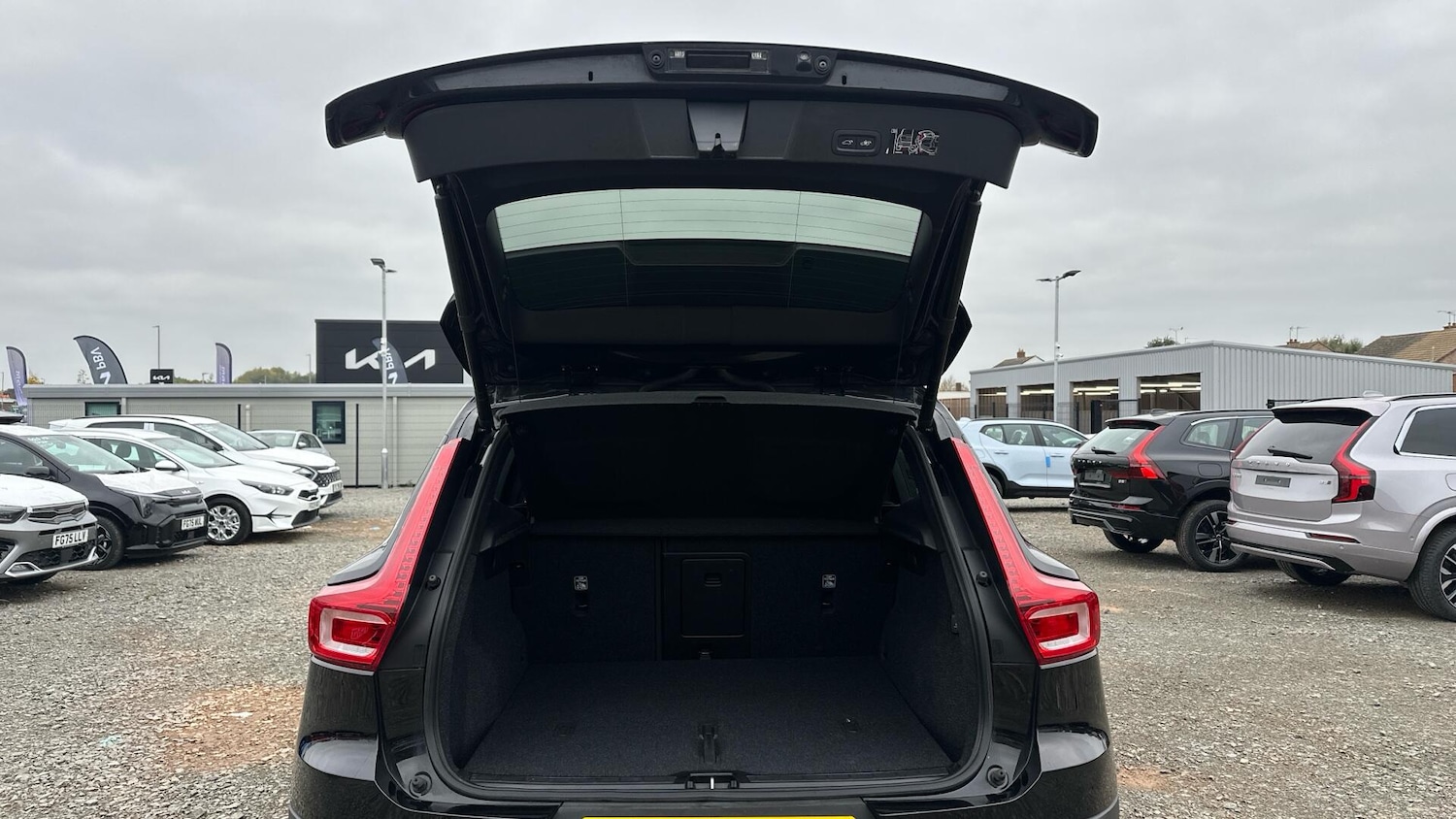 Used Volvo XC40 for sale - 76658335: Photo 13