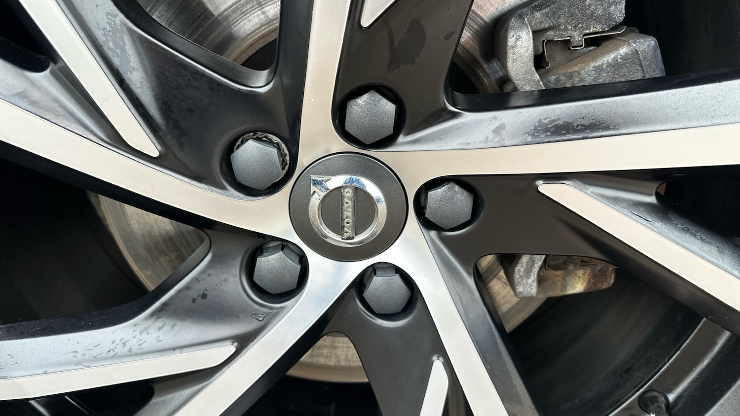 Used Volvo XC40 for sale - 76658335: Photo 15