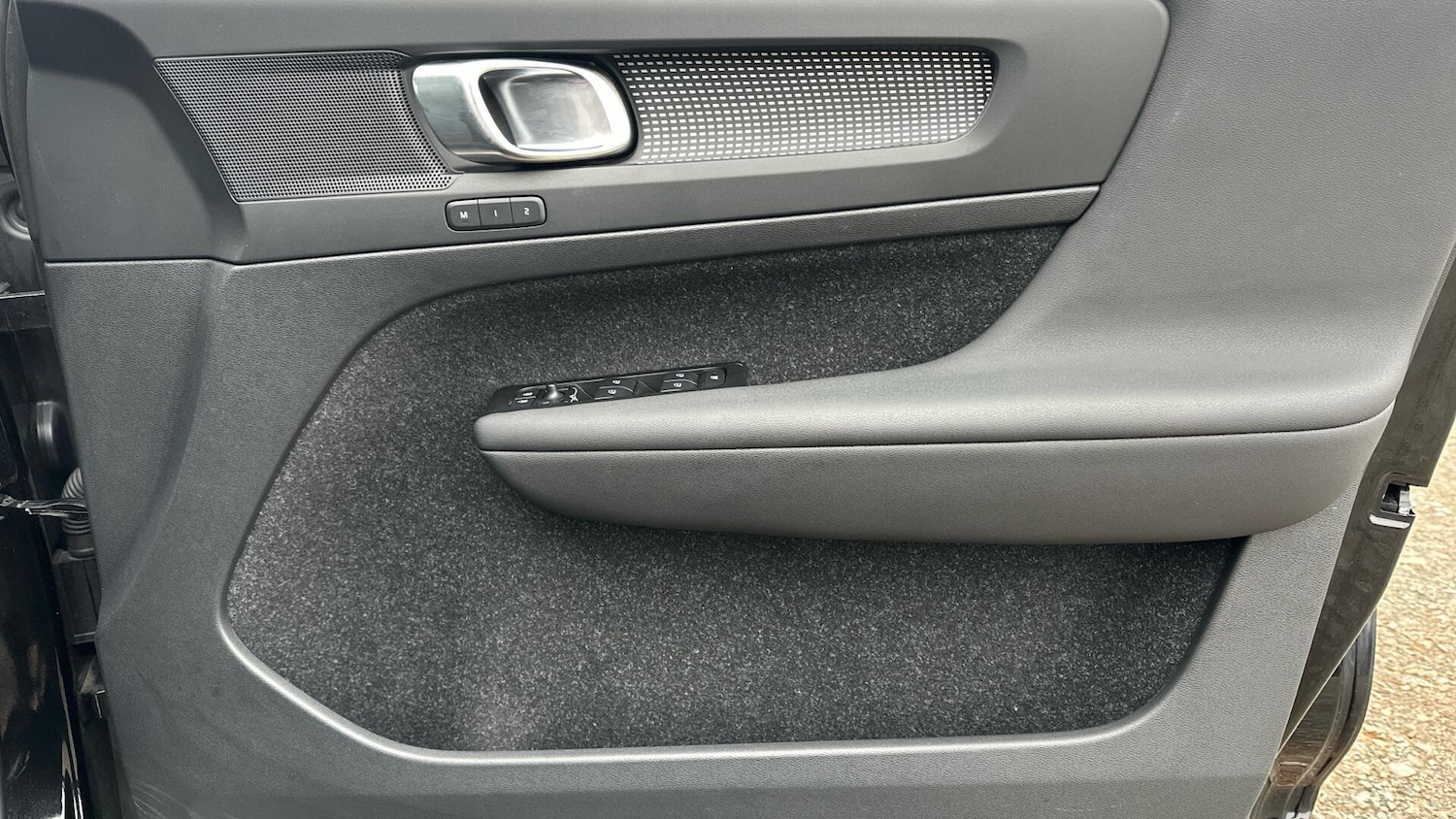 Used Volvo XC40 for sale - 76658335: Photo 27