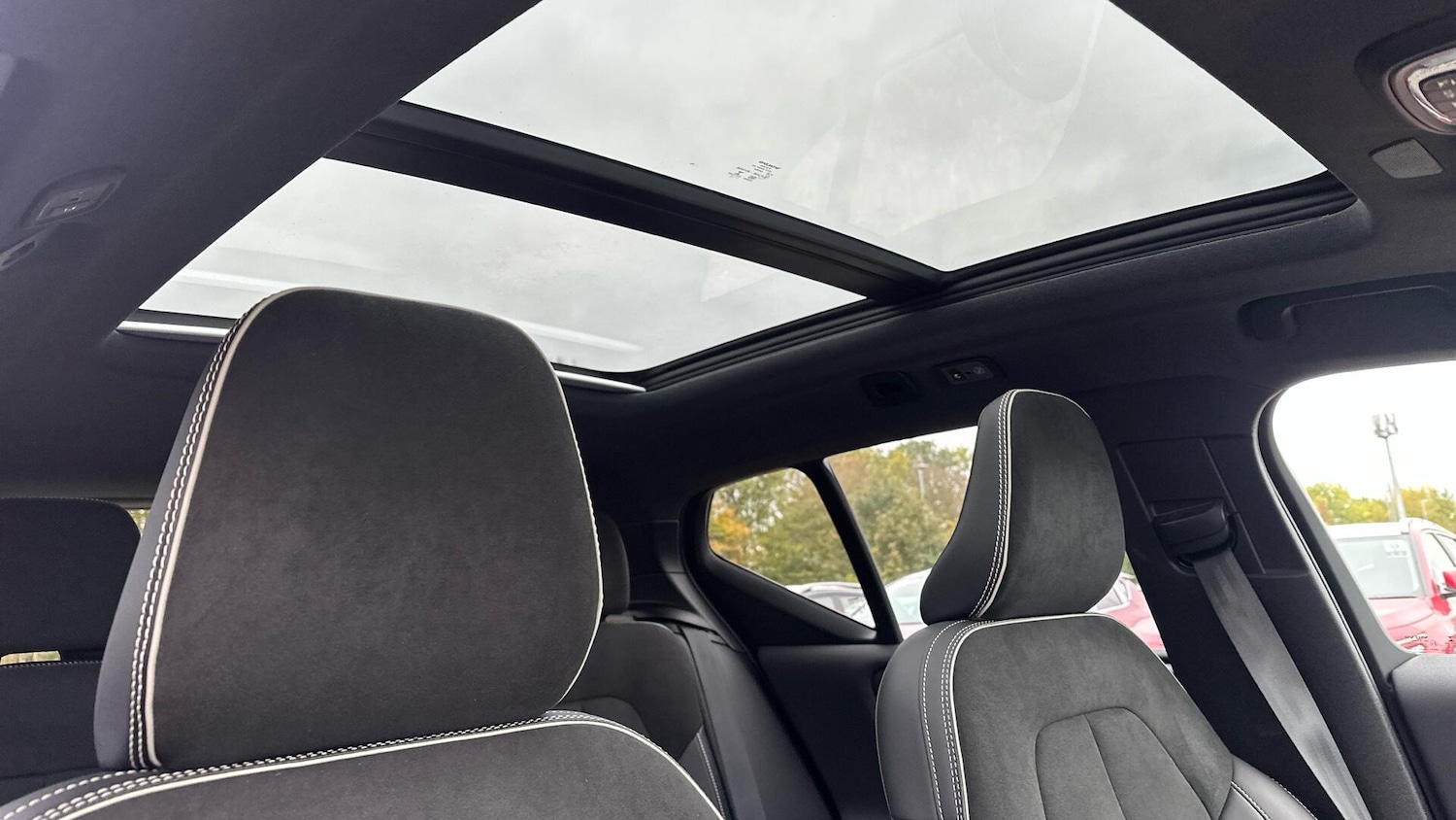 Used Volvo XC40 for sale - 76658335: Photo 40